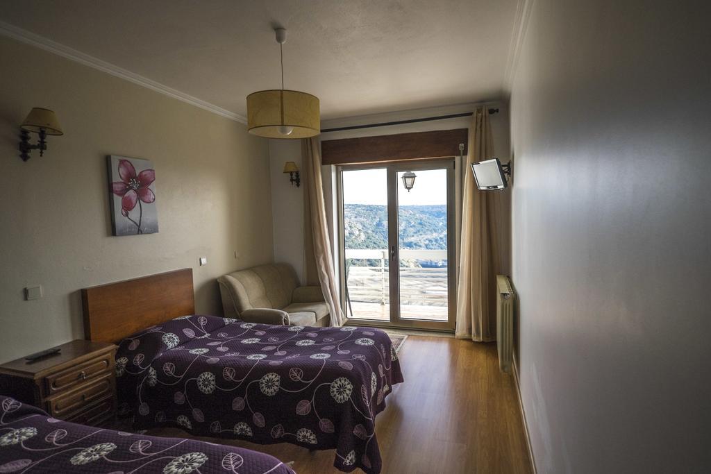 Flor Do Douro - Comercio E Hotelaria, Lda ミランダ・ド・ドウロ エクステリア 写真